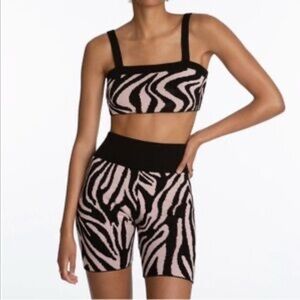 Revolve | 525 NWT Knit Sweater Set Black & Pink Size Small